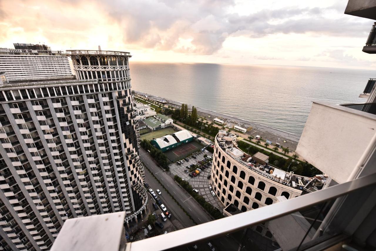 Апартаменты Welcome Orbi Batumi Sea View Экстерьер фото