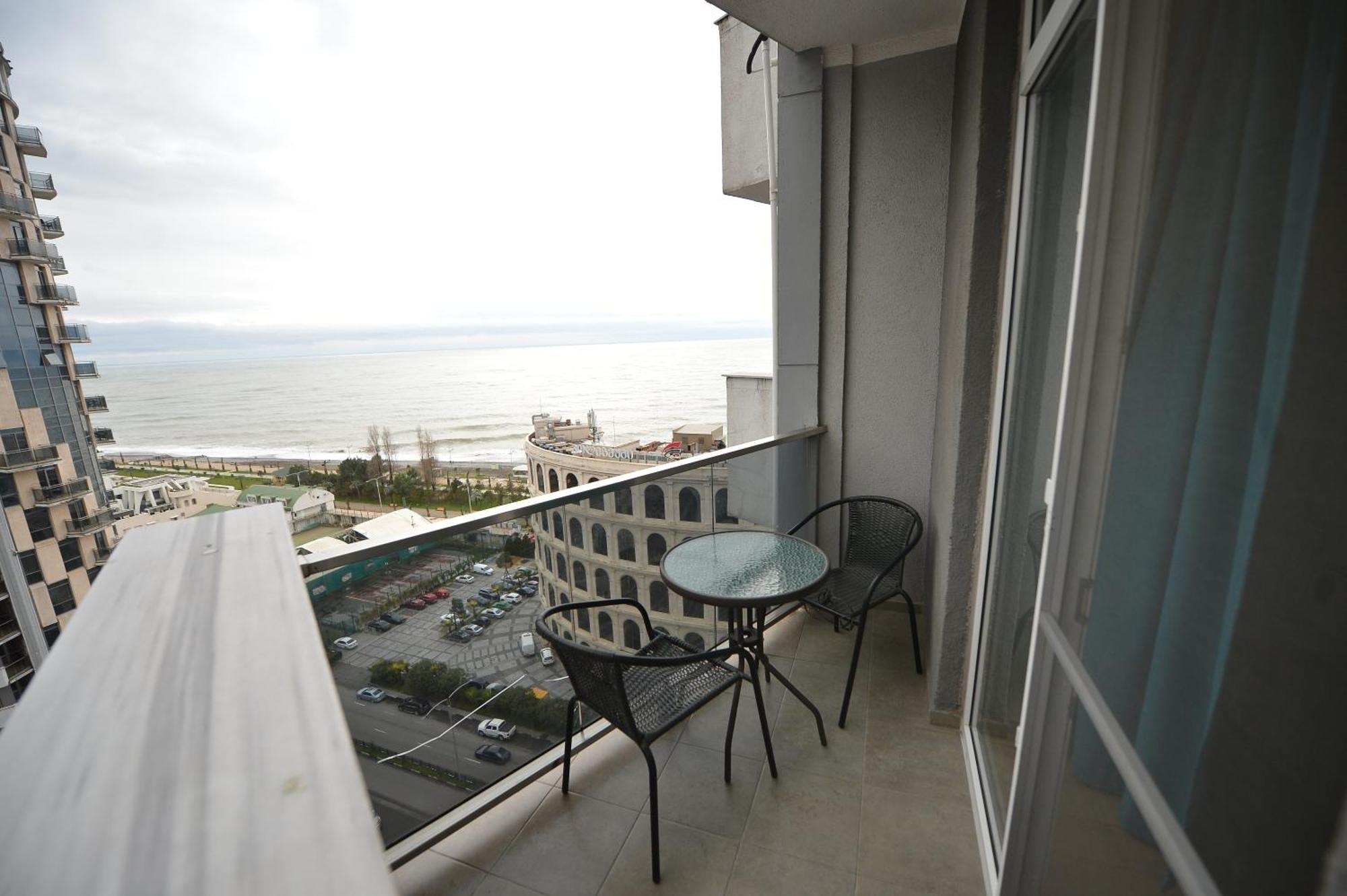 Апартаменты Welcome Orbi Batumi Sea View Экстерьер фото