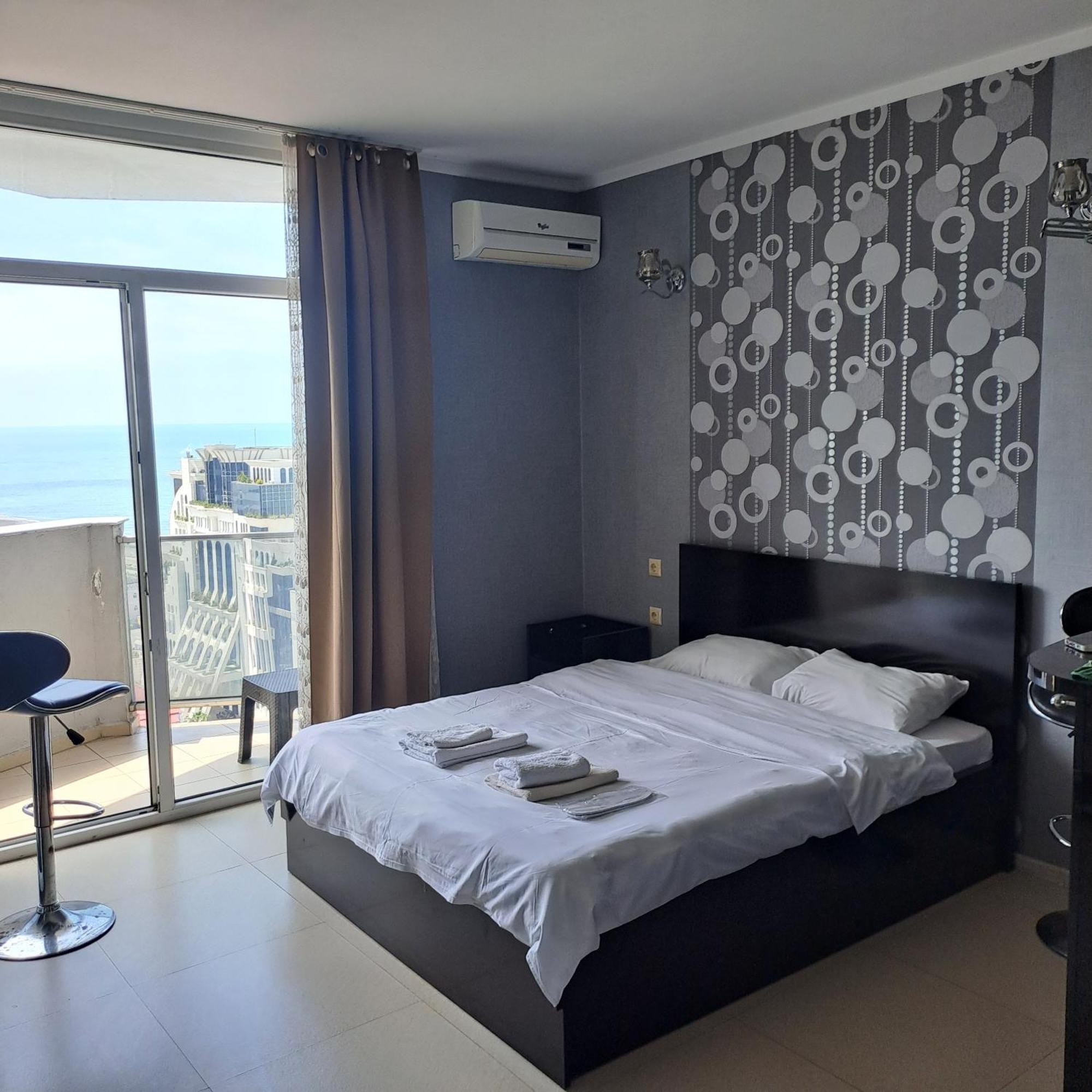 Апартаменты Welcome Orbi Batumi Sea View Экстерьер фото